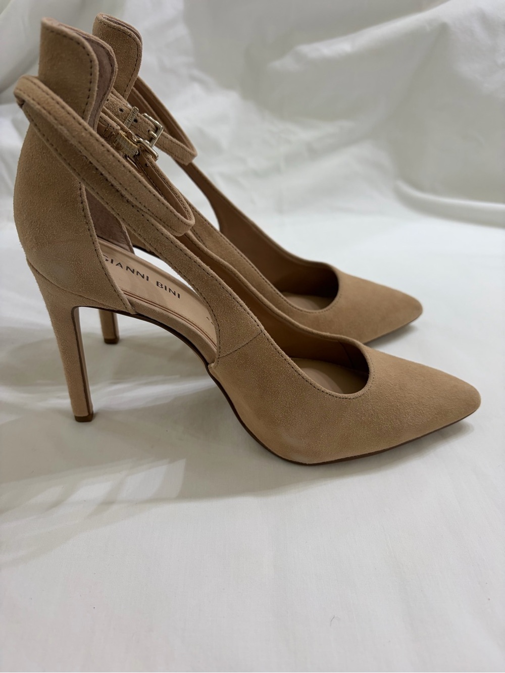 Gianni Bini Nude Suede Slingback Pump Heels
